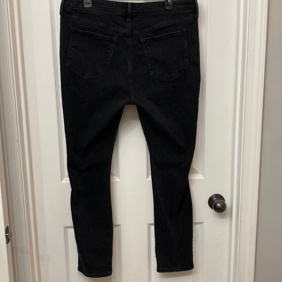 𝅺Old Navy Women’s Pop Icon Skinny Mid Rise Black Jeans Size 16 - Picture 6 of 11